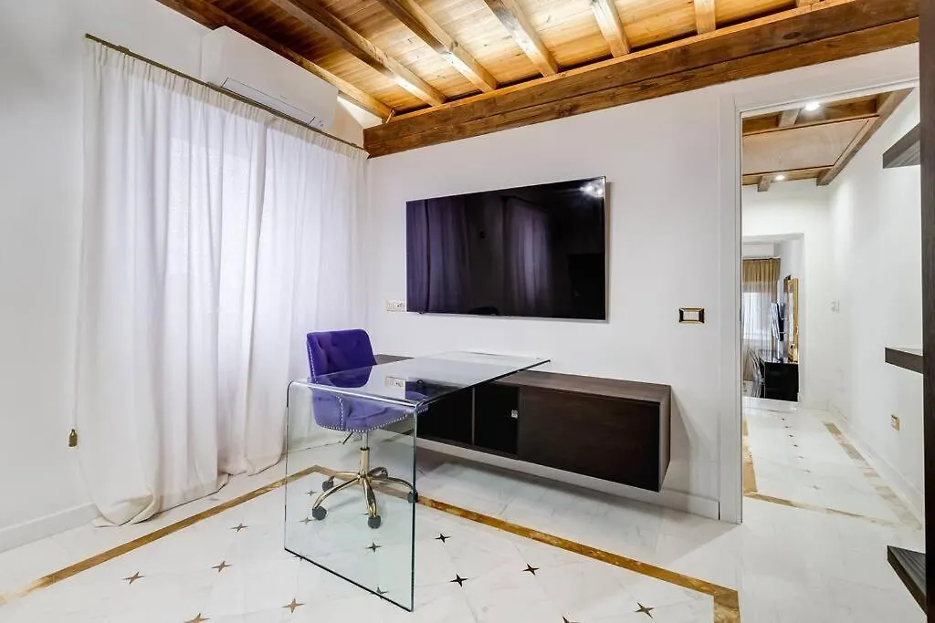 Leonetto Elegant Apartment Rome Italy