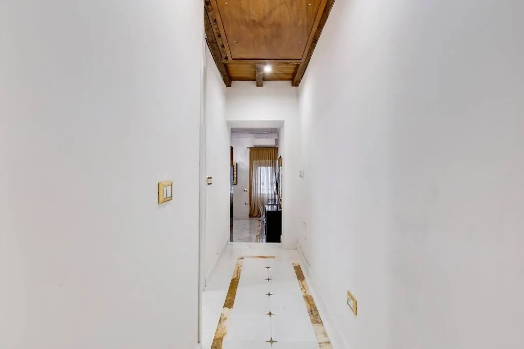 Leonetto Elegant Apartment Roma Italia