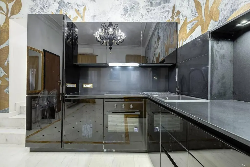 Leonetto Elegant Apartment Roma Italia